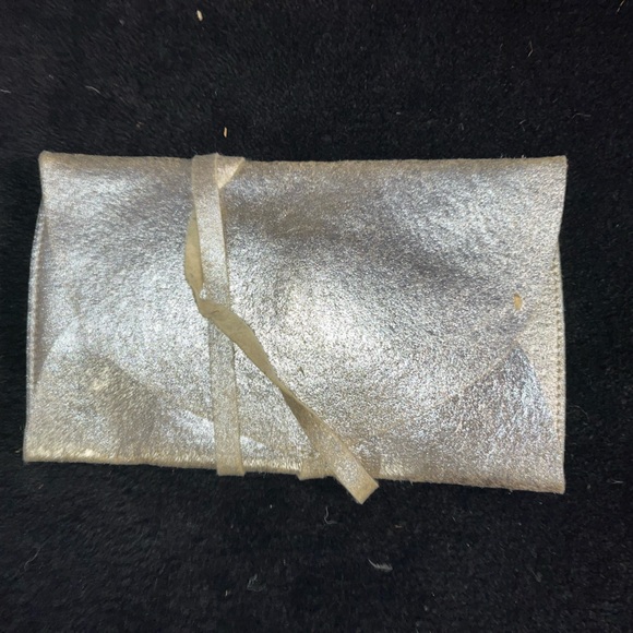 Women’s silver metallic cork clutch - Picture 1 of 4